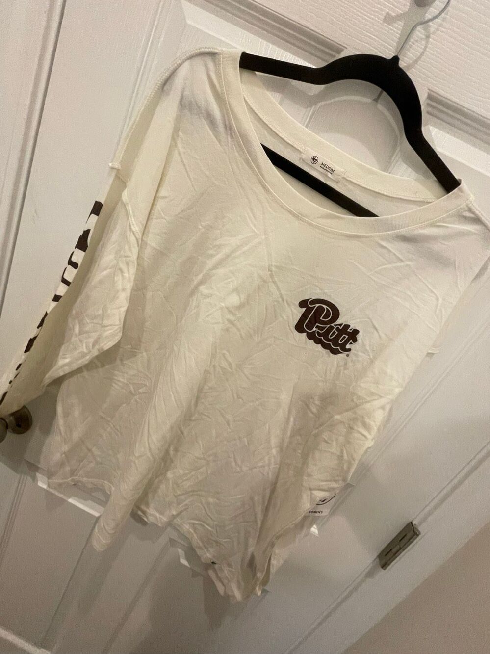 47 Pitt Panthers Women’s White Graphic T-Shirt Medium NWT